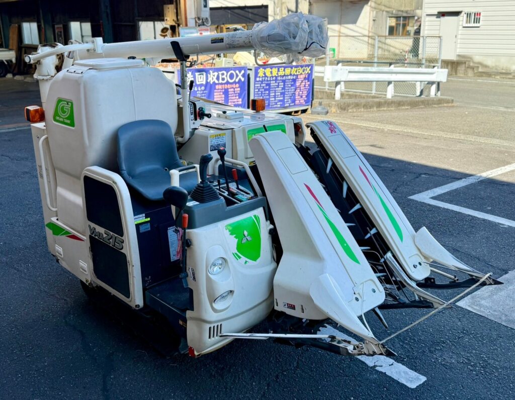 MITSUBISHI/三菱 コンバイン VMA215G 全面刈り 15馬力 おりたたみオーガ 353時間
