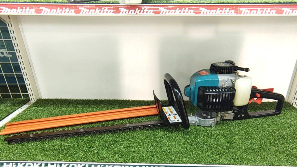 makita/マキタ　エンジンヘッジトリマ　EH561