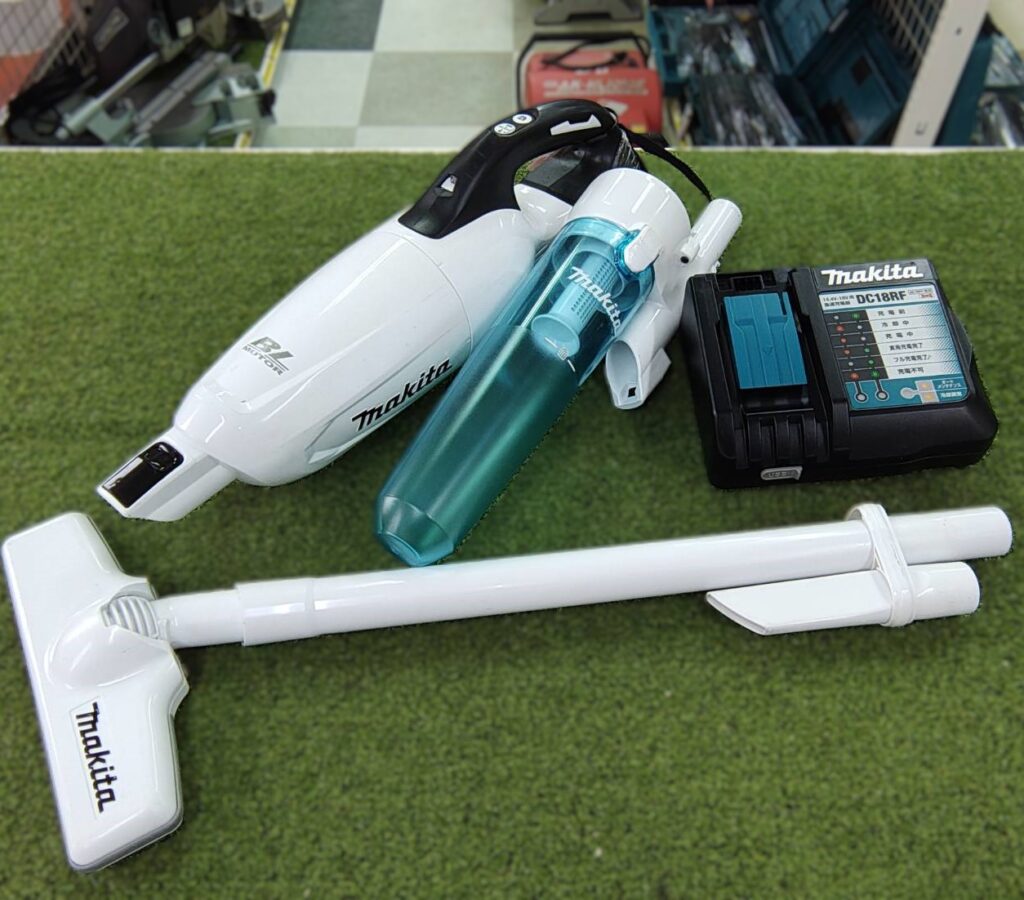 makita マキタ 充電式クリーナ CL281FD 充電器/バッテリー付き