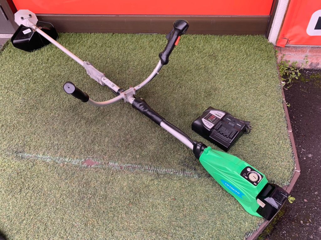 HITACHI/日立工機 18V コードレス刈払機 CG18DSCL 充電式 リチウムイオン電池、充電器付