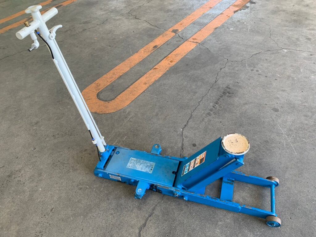 NAGASAKI/長崎ジャッキ 超低床 2ton エアーガレージジャッキ NLA-203X